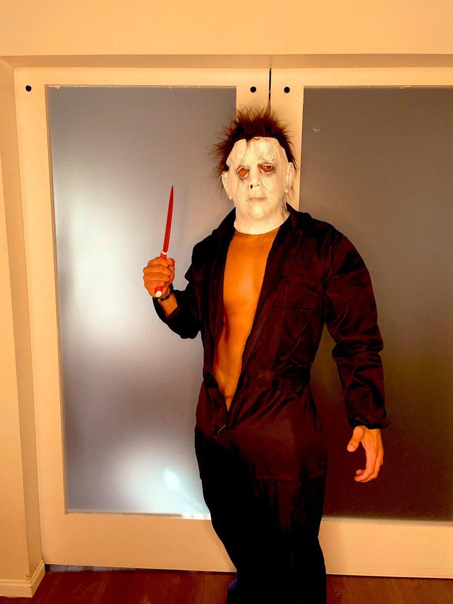 samski81181959's tweet photo. This Halloween #MichalMyers is looking for all your horny #trickortreater https://t.co/cSHINoxlfx 

#Fit #HotGuy #DP #Packing #SexyMan #Thicc #Mexican #halloween2021 https://t.co/PHOKesgRzd