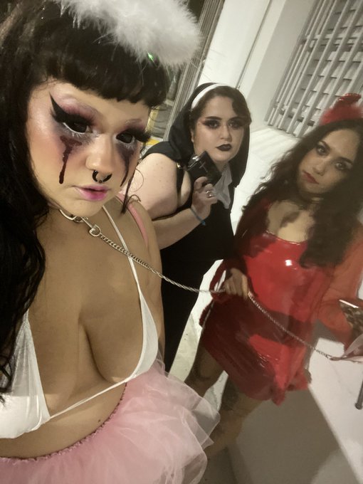 Chubby Bunny ♡(Ξ◕◡◕Ξ)♡’s pics and videos