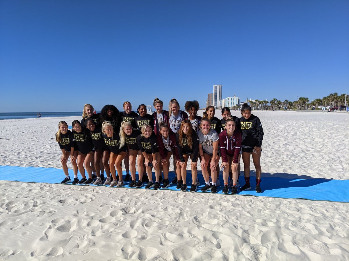TXStateSoccer's tweet image. Beach Day #EatEmUp