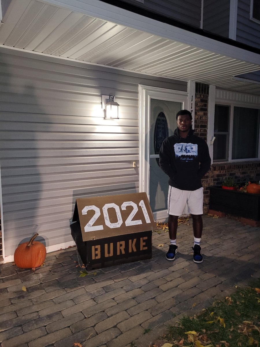 Burke Gridiron Club tweet media