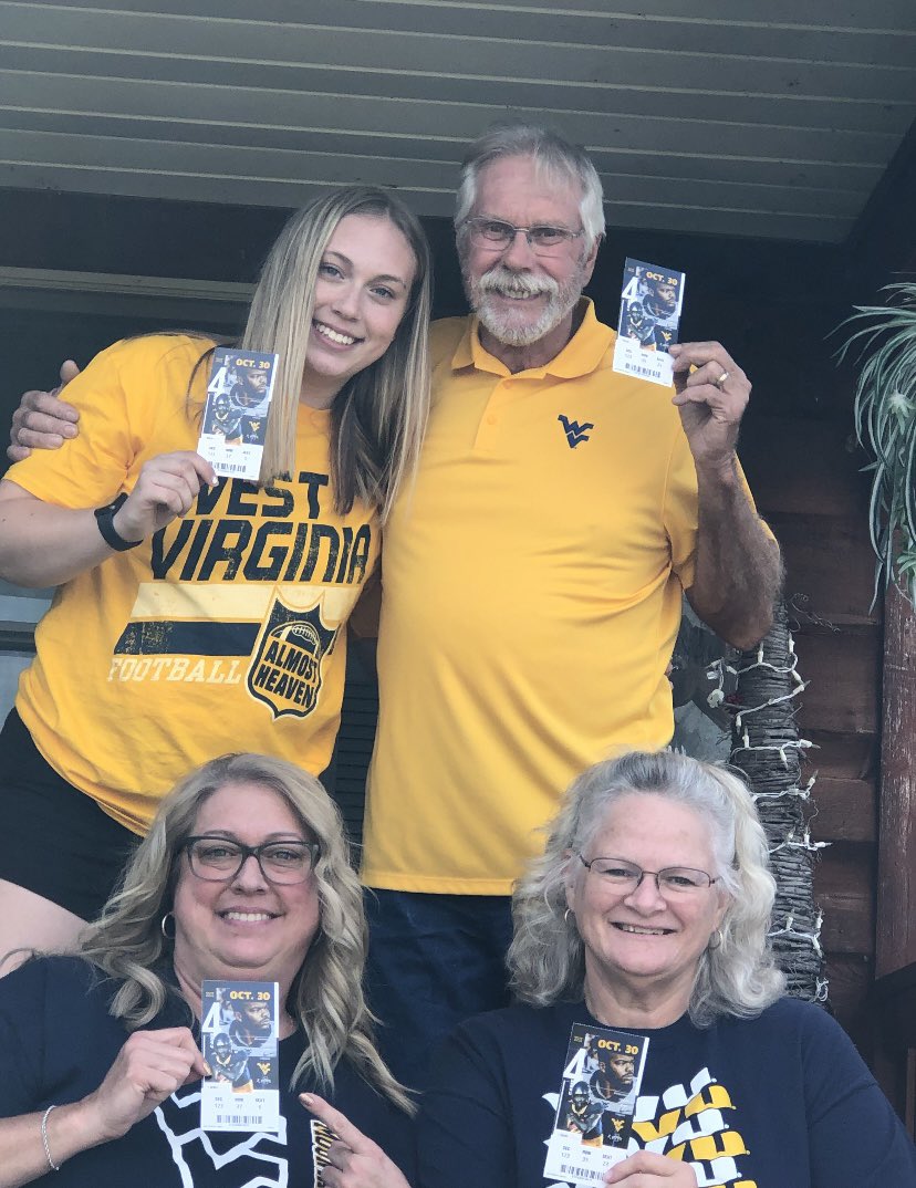 WVUMANIACS's tweet photo. Our Maniacs Friends and Family of the game yesterday was the Lloyd family! We hope you enjoyed seeing the Mountaineers take down Iowa State!

#BeTheDifference https://t.co/UZAYMOqTrB