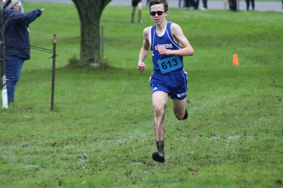 MLBieron's tweet photo. @KWTrackXC Check it here-no shoes!! What a running rock star!!! https://t.co/7Ss5hYb6e4