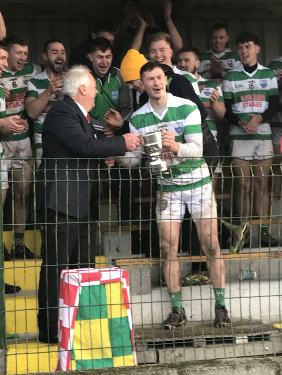 EastCorkGAA's tweet photo. Congratulations to St Ita’s on winning the East Cork JAHC for the first time over a gallant Erins Own side. Capt Sheamie Harnedy receiving the Jamesy Kelleher Cup from Donal O Keeffe Chairperson East Cork Board https://t.co/F1jOyzlCPK