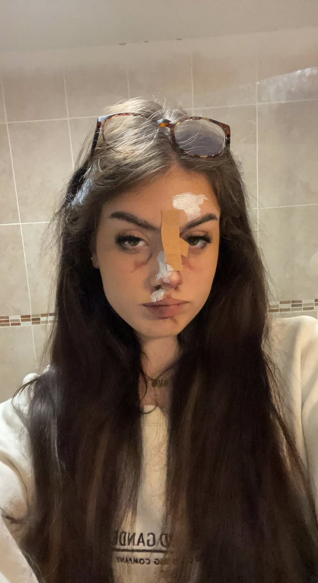 caIiiforniia's tweet photo. i’m liam gallagher but if he was hot https://t.co/2IDEb2IRji