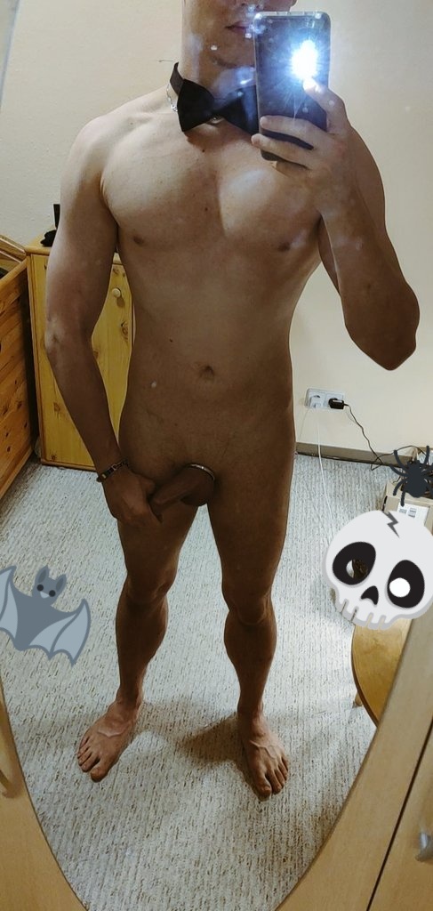 Me_But_Naked's tweet photo. Happy Halloween 🎃

Ihr 🔁 retweetet 🔁 doch so gerne hab ich gehört... 
Dann zeigt mal was ihr so drauf habt 😌 Account ist ne Weile public 👀 https://t.co/ShZEaJpUb8