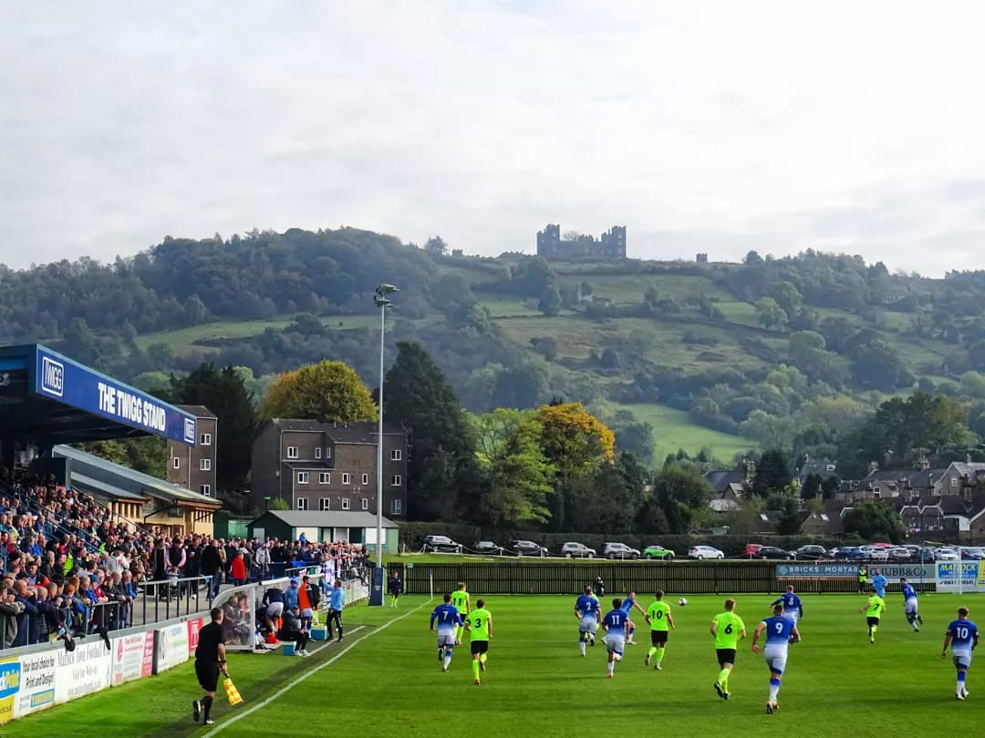 Matlock Town vs South Shields, Northern Premier League Premier Division, 16/10/21.

📸 Thomas Holland