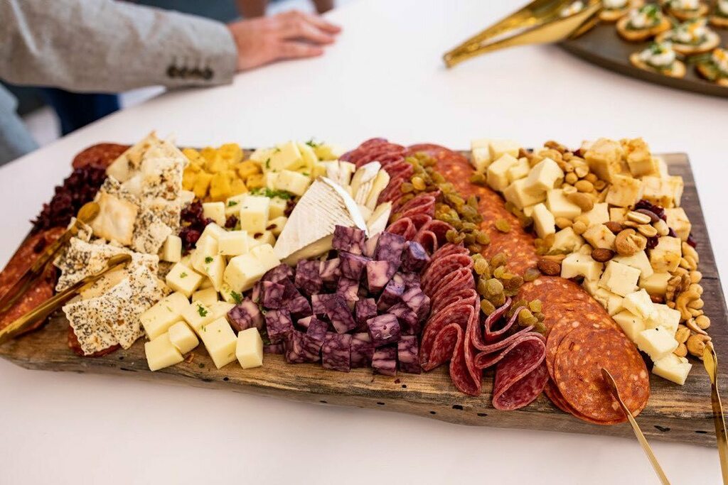 ChefKansasCity's tweet photo. Every holiday party deserves a charcuterie board 🖤 Message us for pricing! https://t.co/dRUJEtWaUK https://t.co/PQuxnzJtgH