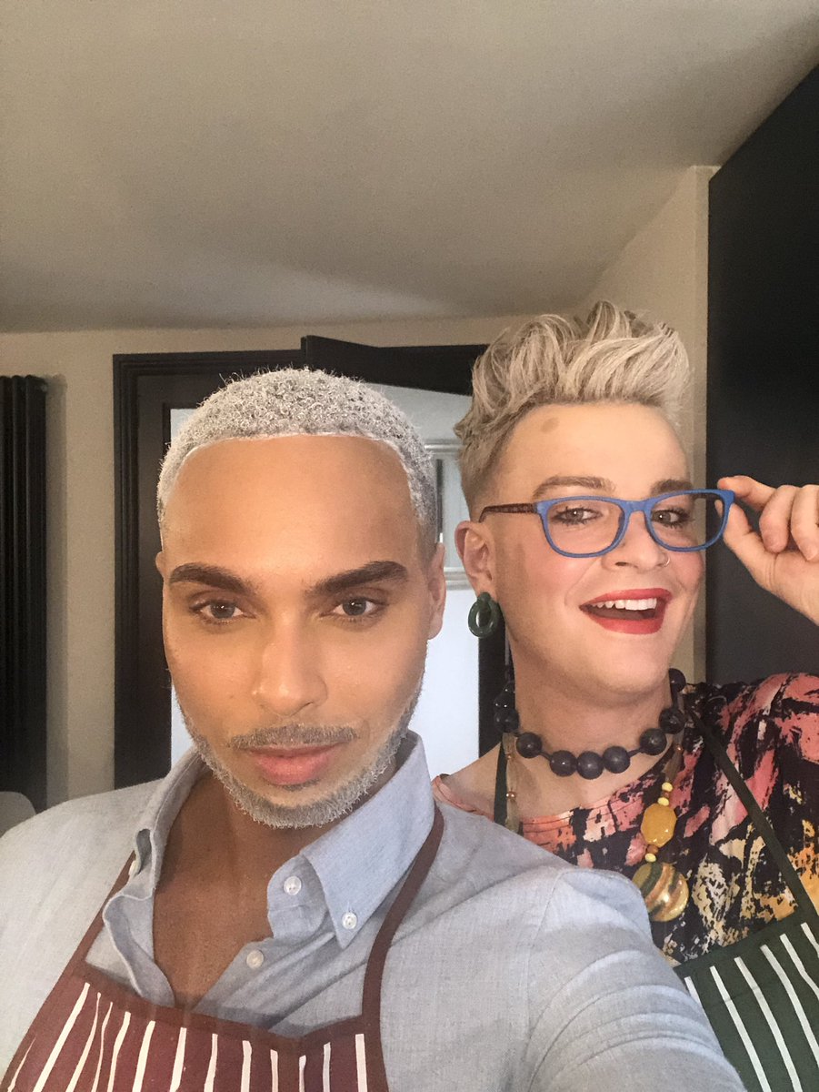 tomalexhelm's tweet photo. IT’S SPOOK WEEK @PrueLeith @PaulHollywood @BritishBakeOff #GBBO #ExtraSlice https://t.co/tmUcclL8uJ