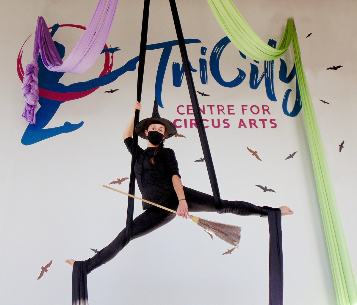 TriCityCircus's tweet photo. "When witches go riding and black cats are seen, the moon laughs and whispers, Happy Halloween!" #halloween #witchesfly #witches #broomsticks #circusarts #halloweenperformance #blackcats #blackbats #happyhalloween https://t.co/z8BWrZQSjy