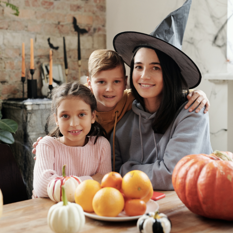 LynnValleyOptom's tweet photo. Happy Halloween! We hope you all have a fun and spooky time with your families. https://t.co/ztiHha5cDu