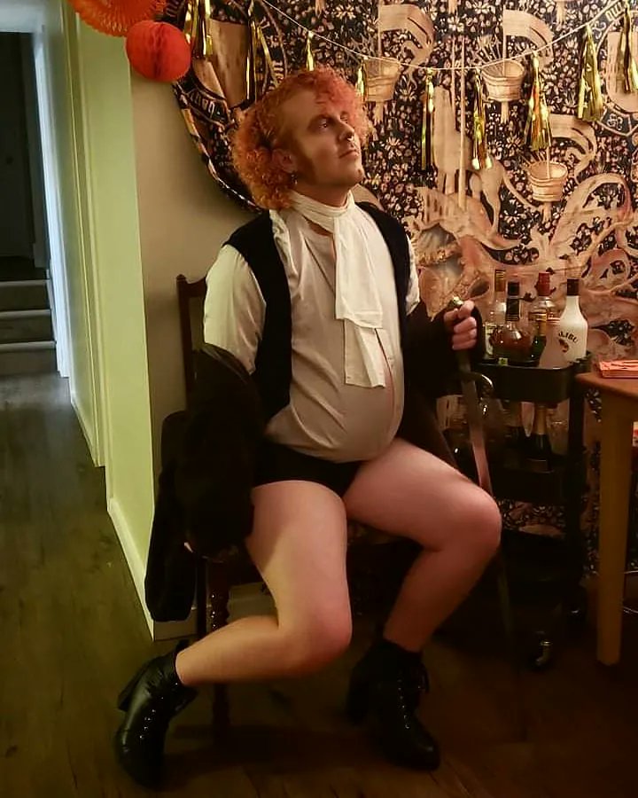PanaceaPudge's tweet photo. A fattened Mr.Darcccy, too much Halloween candy?
#gaygainer #feedee #fatgay #queergainer #inflatee https://t.co/WbNkWJzxvV