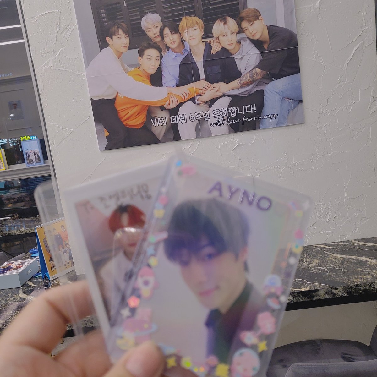 sunstrdust's tweet photo. it was a good 6th anniversary celebration. 🥺
this event really made my day! 
VAV has my heart always 💕
#6YearswithVAV #영원하자_VAV #AlwaysWithVAV @VAV_official https://t.co/TSqqreWXKh