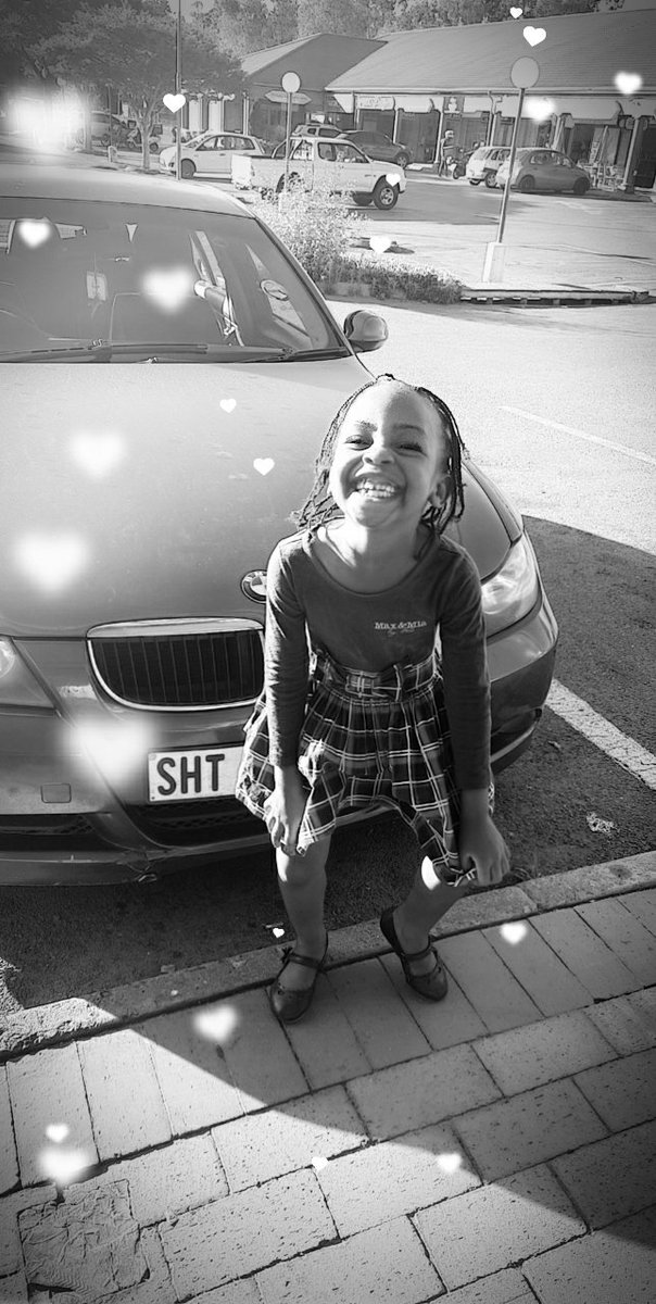 Mamoyo_Lerry's tweet photo. Others have mjolo. Others have bundles of joy and I guess others have it all😂🤷🏾‍♀️ #MyLittleHuman https://t.co/1QKE1RqDCk
