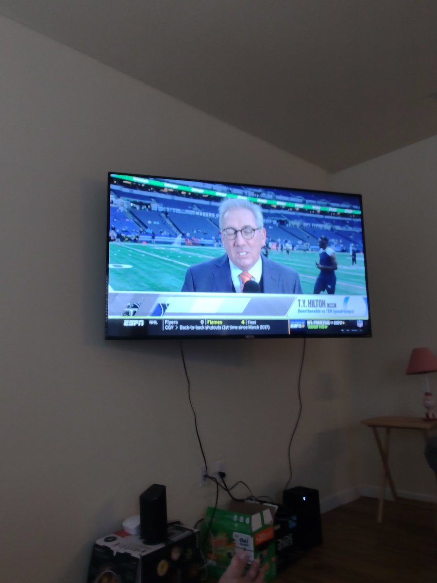 Strassy24's tweet photo. @KBowen1070 And Sal Pal is reporting from Indy for the ESBN that is the Eastern sports biased network...he is growing as a broadcaster, but still has the Carson /Philly connection so theres that...show me Sal Pal west of the Mississippi and then I will be impressed https://t.co/TynYBwwlse