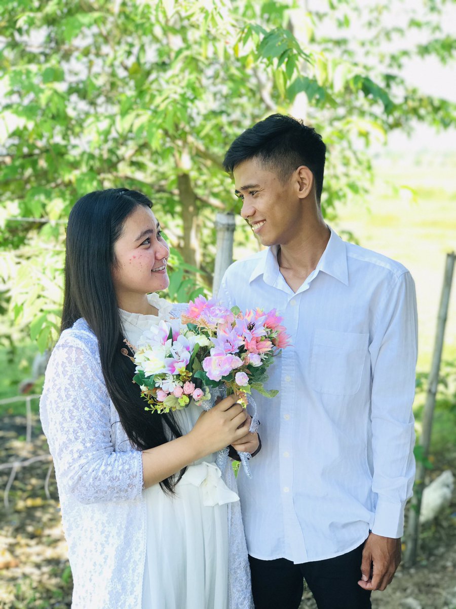 kmllctapiru's tweet photo. Mamahalin kita hanggang sa huli kong hininga, Awa at tulong Dios 🤍

Nakasal na ako sa Iglesia 🥺 Salamat po sa Dios 😭🎉

#MCGIMassWedding https://t.co/N6pwh7wIWN