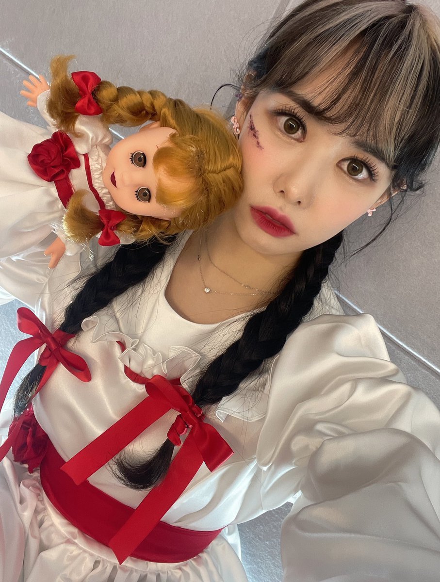 witcherspic's tweet photo. 211031 saebom [via twitter]
#위쳐스 #새봄 https://t.co/ztuCgfWiyW