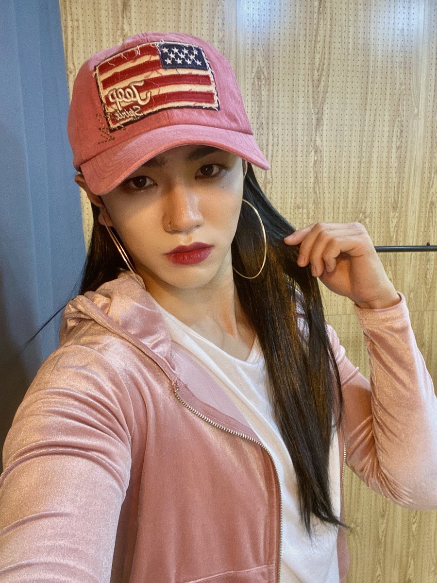 vannerthinker's tweet image. blowing the dust off this account so we can talk about HIM!!!