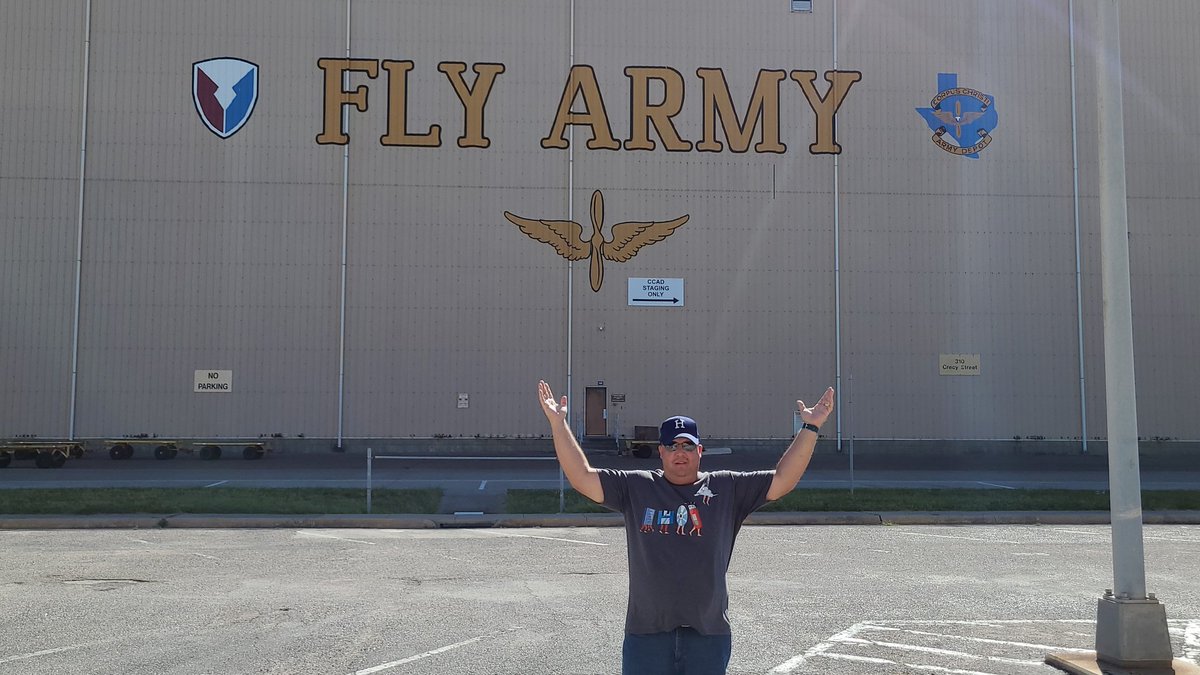 cyedldrtx23's tweet photo. It os my safe place on the Navy Base. @3LTPodcast https://t.co/7zYwSF1tod