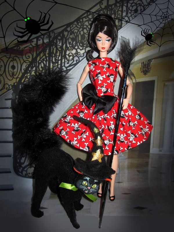 dollsaga's tweet photo. Barbie enjoys her Boo Time!
#Beautime #BestBow
#HappyHalloween2021 #HappyHalloween https://t.co/WabE1JWhEM