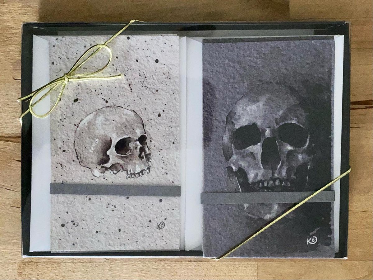 ElderGoddess's tweet photo. Happy Halloween! I have these fun notecards in my shop, link in bio! https://t.co/dtDWr0NauF
