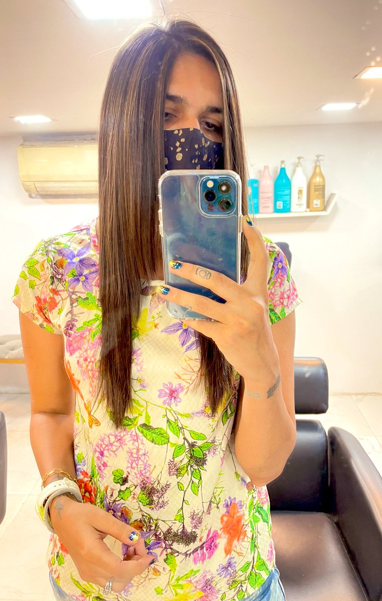 photographernii's tweet photo. When it’s time to transform, women always begin with their hair!
#RareYetHappyCombination #Highlights https://t.co/8V00QKAlQP