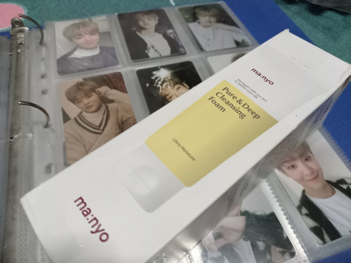 TeyVip's tweet photo. Thank you @yedeemart for the smooth transaction. I have given up on getting the first 3 pcs...buti na lang meron lahat sa set mo. Ang secure ng pagkapack pero ang convenient rin iunpack. And the product included is the large cleansing foam so happy.
#thankyeesomuch
#salamatxuqi https://t.co/hFNMZi9xq8
