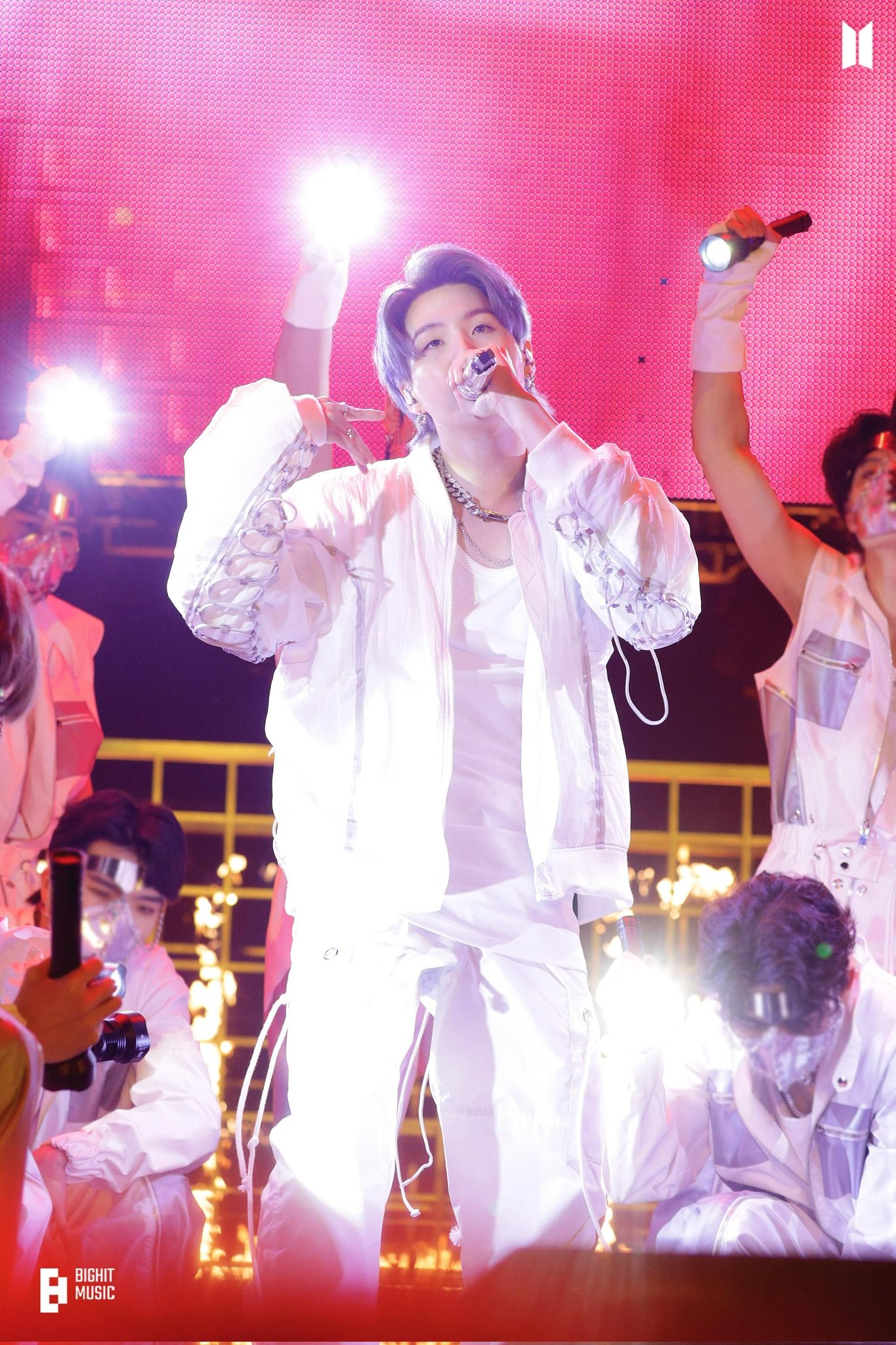 BTS PTD ON STAGE in THE US 　ランダムSUGA BTS PTD ON STAGE in THE US/デジコ無ランダムSUGA - メルカリ