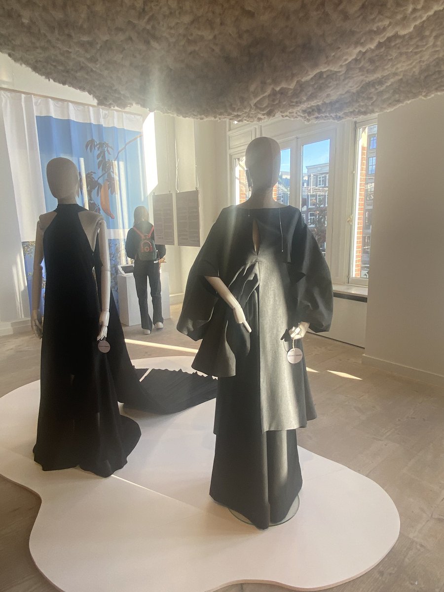 FashionPc's tweet photo. Fashion for Good Museum in Amsterdam.
#slowfashion 
#whomademyclothes https://t.co/Eh6wpDBy1k