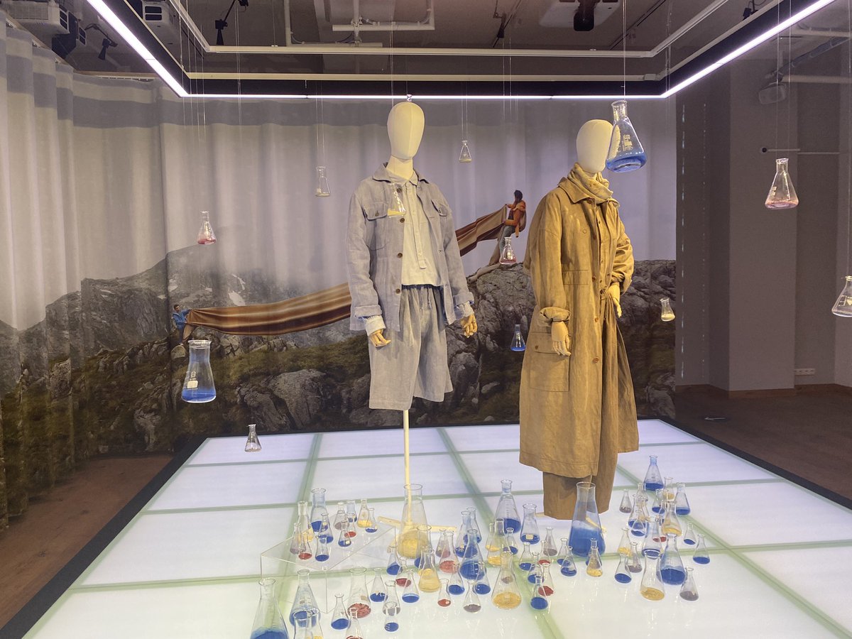 FashionPc's tweet photo. Fashion for Good Museum in Amsterdam.
#slowfashion 
#whomademyclothes https://t.co/Eh6wpDBy1k