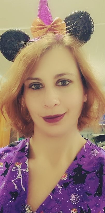 ScreamQueenB326's tweet photo. When you try to be adorable after being sick because it's your favorite day of the year! #HappyHalloween2021 https://t.co/To64DA2Lh6