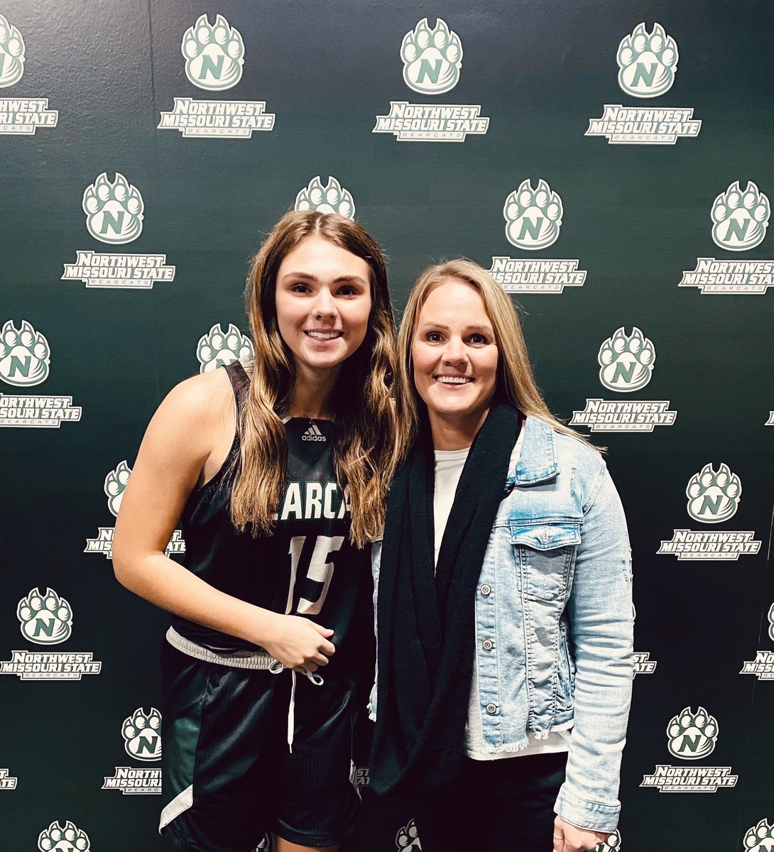 Excited to receive an offer from <a href="/nwbearcatwbb/">Bearcat WBB</a>! Thank you <a href="/nw_ameyer/">Austin Meyer</a> and <a href="/Ahouston5/">Addae Houston</a> for the awesome visit! Go Bearcats!!