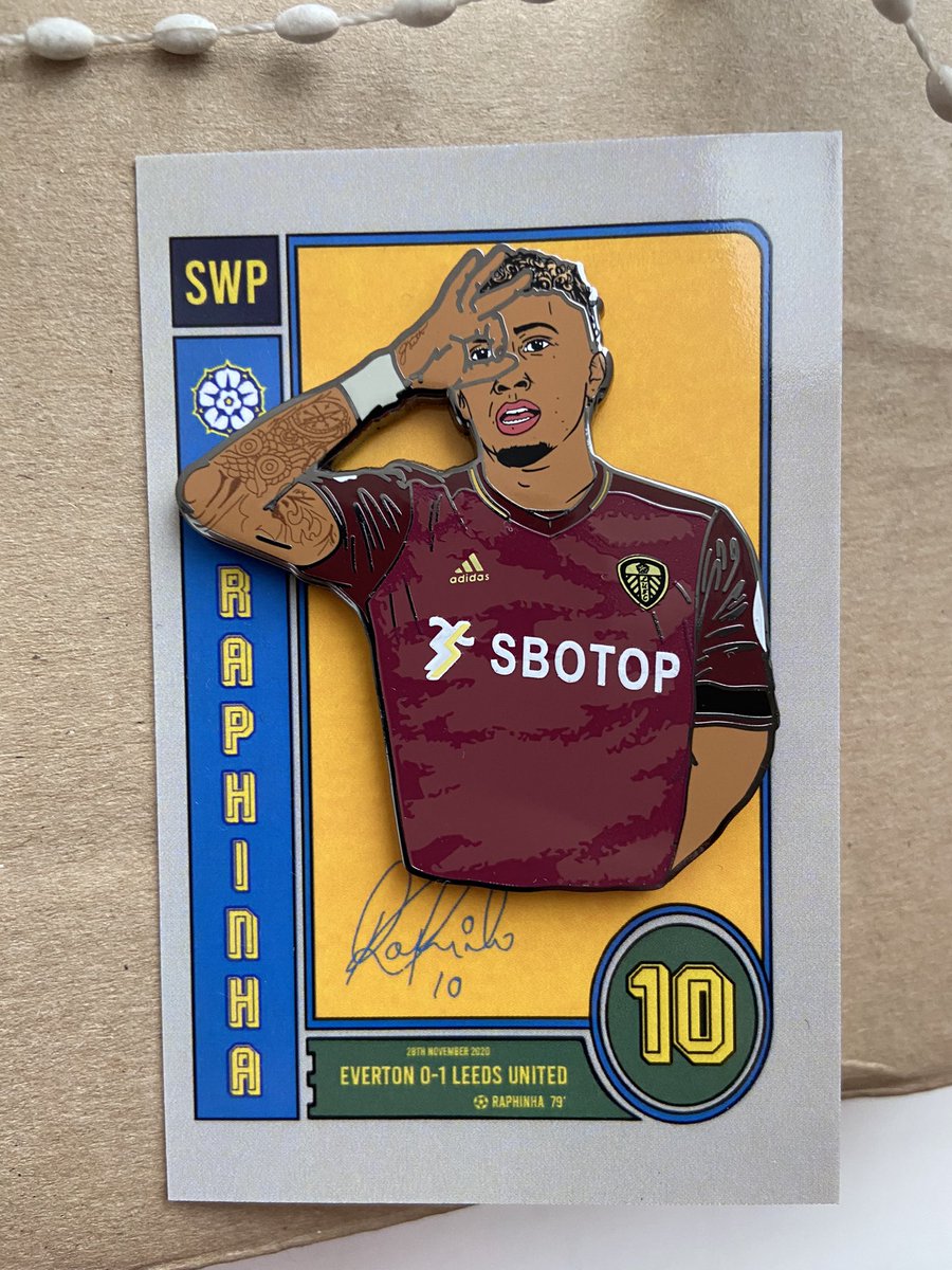 SuperWhitesPins's tweet image. 🇧🇷⭐️

Finally able to share our Raphinha pin badge with you all! 

A long time in the making! 

What a player he is for us 🤩

Any RTs are much appreciated 🤝

#LEEDS #MOT 💛💙