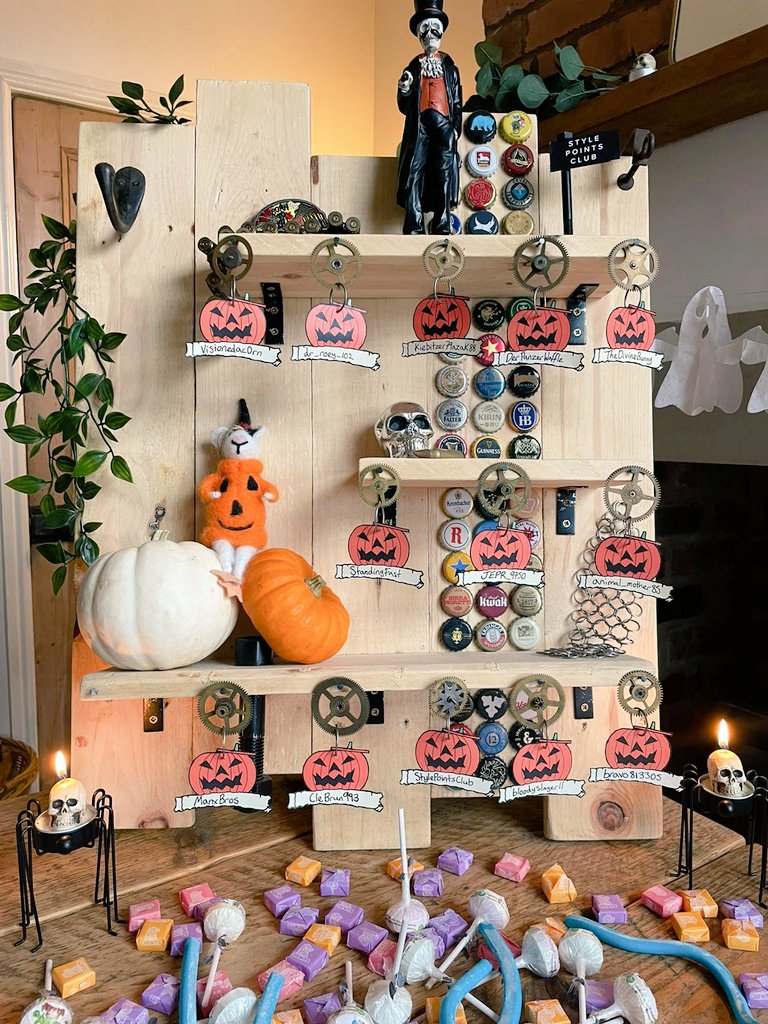 Roey_101's tweet photo. 🎃 🎃  HALLOWEEN!! 🎃 🎃 

Supporters Board Update!! 🔥🖊 

🎃 🎃 🎃 🎃 🎃 🎃 🎃 🎃 🎃 🎃 
The last Halloween board update until October '22! Back to the skulls next week!

Thanks for taking part!
(Stay tuned for Nov 12th 😉)
#Halloween #halloween2021 
#SBupdate #twitchaffiliate https://t.co/sn6LBjRSXF