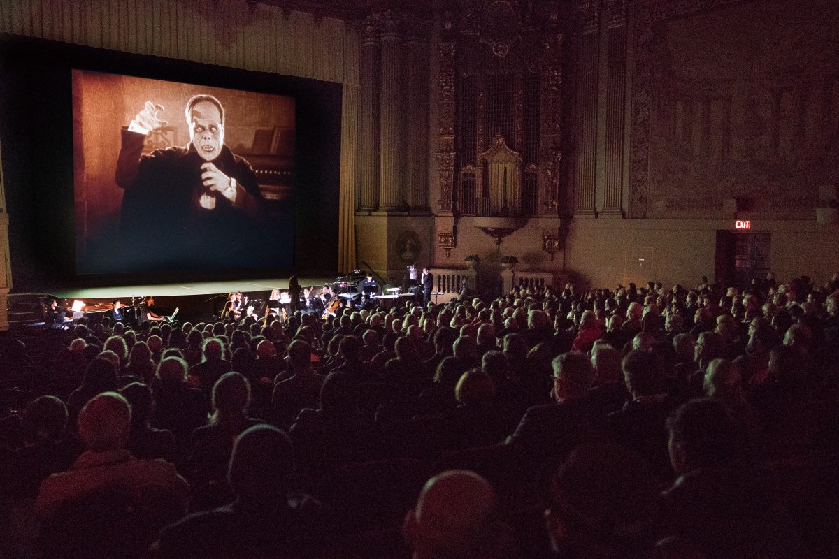 sfsilentfilm's tweet photo. Happy Halloween from everyone here at SFSFF! 🎃

📷Heather Hryciw (The Phantom of the Opera, #ADoS2019) https://t.co/70b7xe8QNI