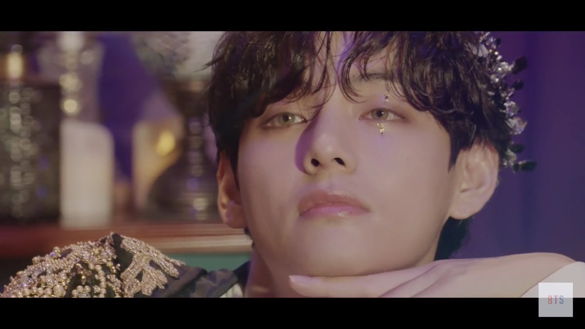 Melissa_Taebear's tweet image. 🔮🔮💜 #fatereader #V #TAEHYUNG #TAETAE #purpleyou