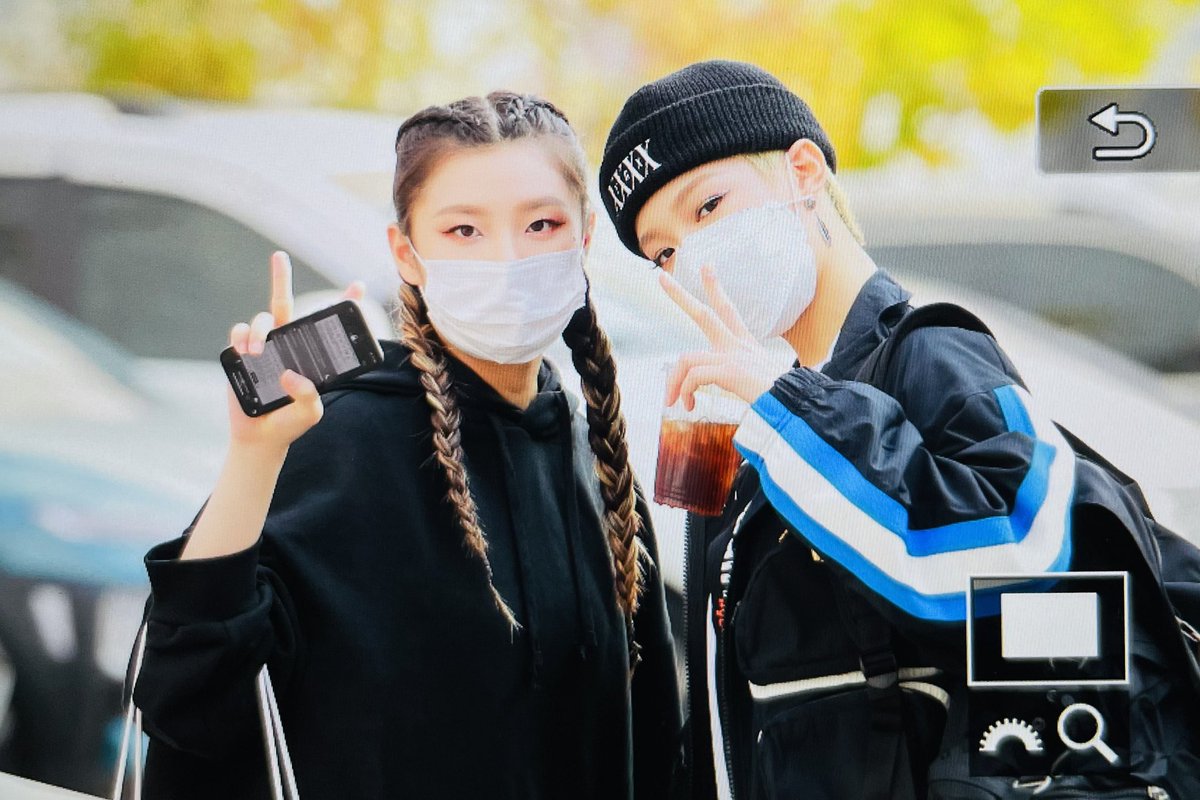 211031

#YGX #와이지엑스 #리정 #예리 #leejung #yeri