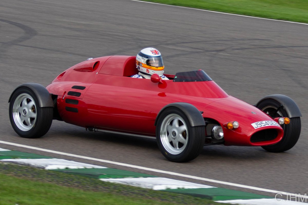 cjhm_models's tweet photo. Happy 80th @MrDerekBell 
Goodwood #74MM #78MM #Porsche https://t.co/imCWrCp1mV