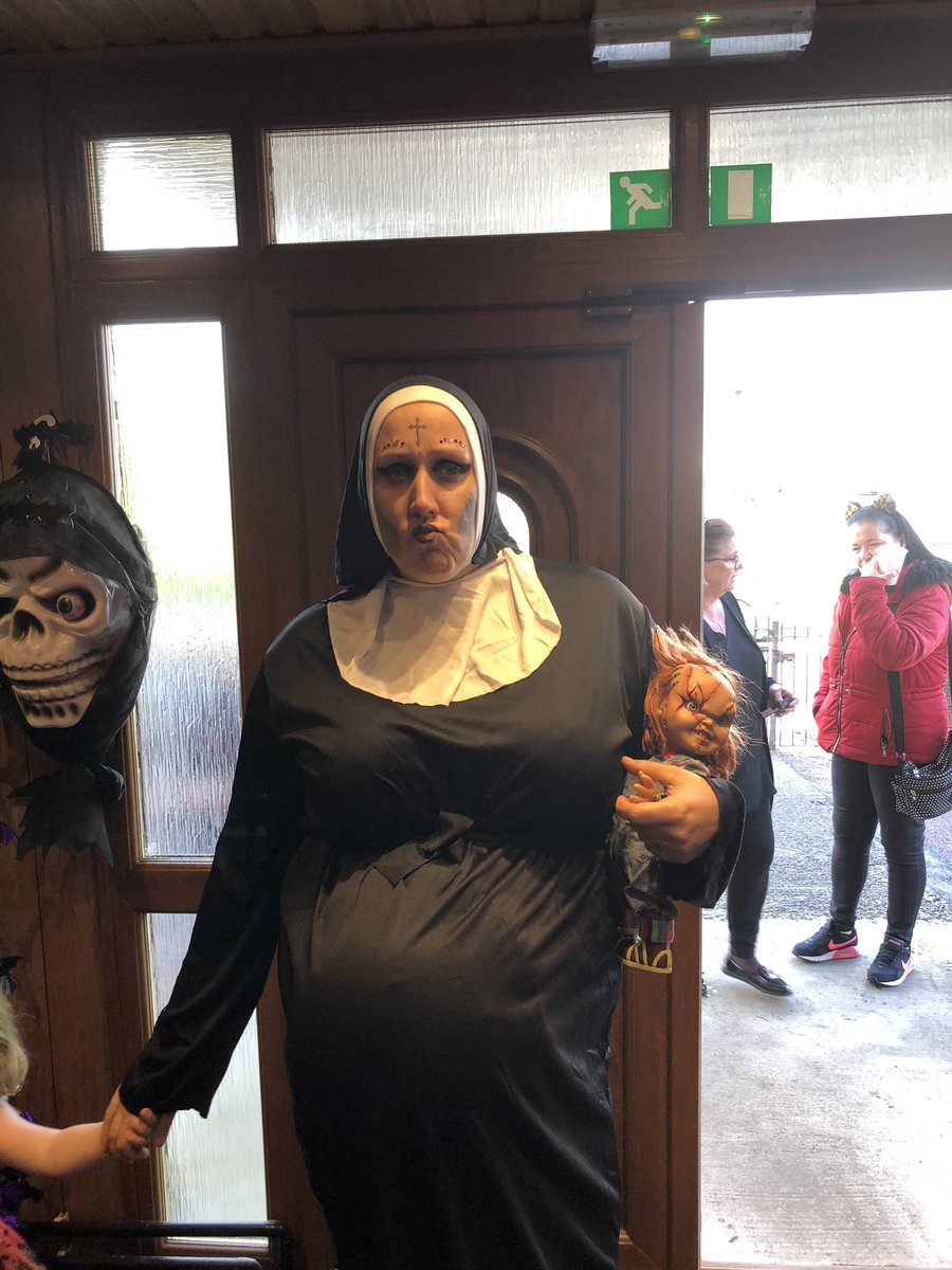 Lovenlightorg2's tweet photo. Some of@our party pics at Halloween x Hashtag 
…

#recovery #alcoholic #addiction  #support #behappy #Lanarkshire  #narcotics #cocaine #family #parents #children #cafe #scotland #spiritual #support #mentalhealth #anxiety #holistic #soberlife  #12steps  #love #help #courage https://t.co/MS5ljYfEb5