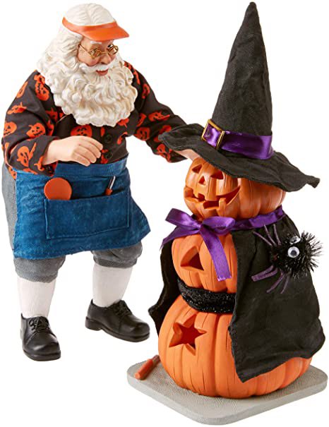 HF2CraftShow's tweet photo. It may be Halloween but St. Nick is busy getting ready for the craft show in 4 weeks! Enjoy all the treats today! 🎃👻🎅🏻🍬🍫 Happy Halloween! https://t.co/FF9B1cdY12