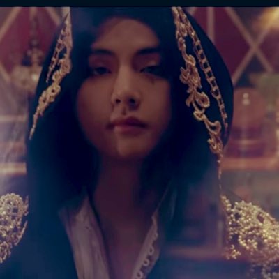 JustLeChanel7's tweet image. Don’t change my profile pic often but this was too perfect. 
#V #FateReader  #NewProfilePic