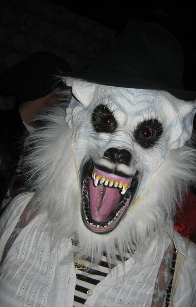 The coffee's pretty dreadful over at this Fountain HQ gaff!

Happy Halloween/Samhain from us all here on our last day! 🎃🦇👻