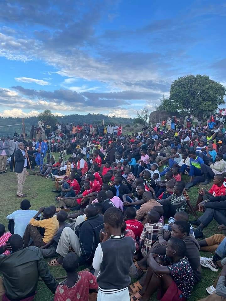 alankosgey's tweet photo. /1 
Meet-The -People tour today across Aldai Subcounty was a success as it turned out to be Aldai Declaration. TEAM maloo Sobon took it positively as the engagement surrounding developments took the center stage. #MalooSoboon https://t.co/S1mVh00FOi