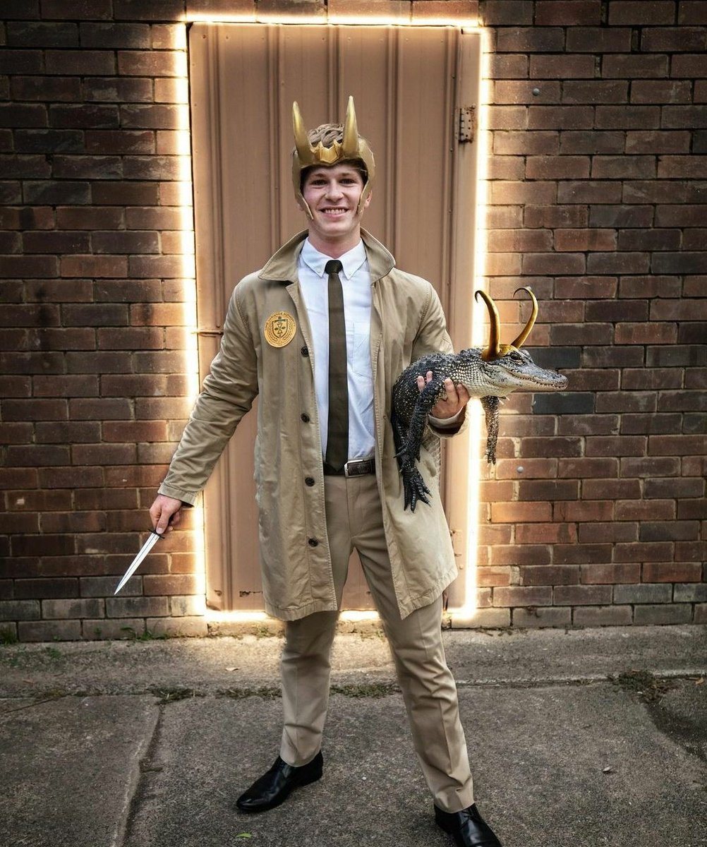 Steve Irwin's son, Robert dressed as Loki with one of their zoo's alligator as Alligator Loki for Halloween has to be the cutest thing I've ever seen 😭❤️

SO FUCKIN ADORABLE