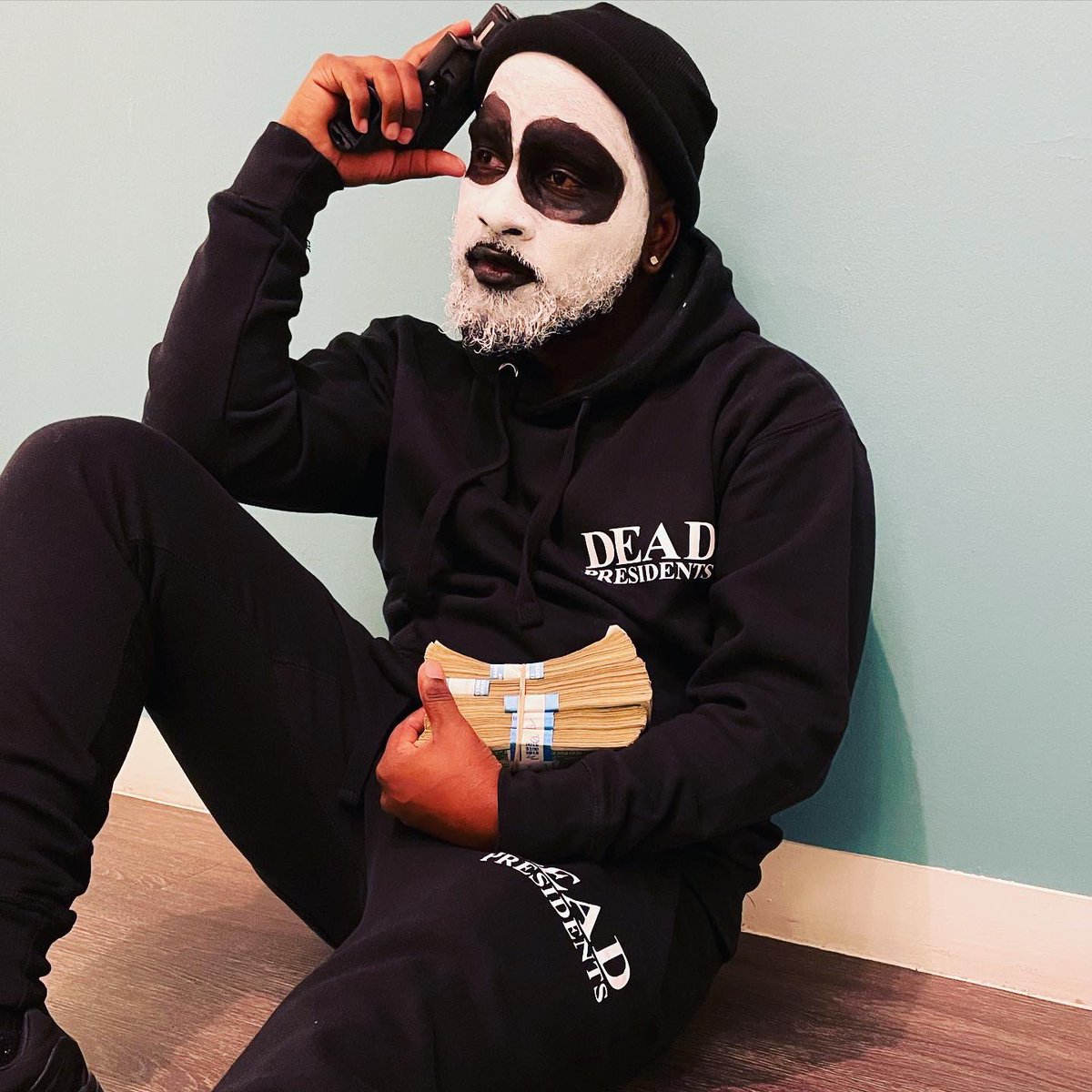 ImmaNupeBih's tweet photo. “No bad habits, ma. Except for a little killing”
#PSWRDDTX #PSWRD https://t.co/3y8EBC77oY