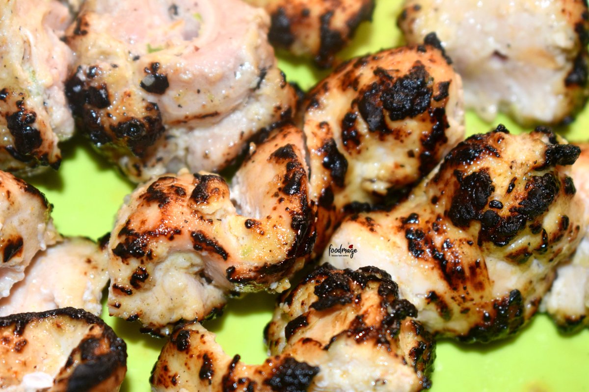foodmage2020's tweet photo. 𝘔𝘶𝘳𝘨𝘩 𝘔𝘢𝘭𝘢𝘪 𝘒𝘦𝘣𝘢𝘣 💥❣

#Foodmage ✨ #MurghMalaiKebab 💯🔥 https://t.co/NG1dA3AYlo