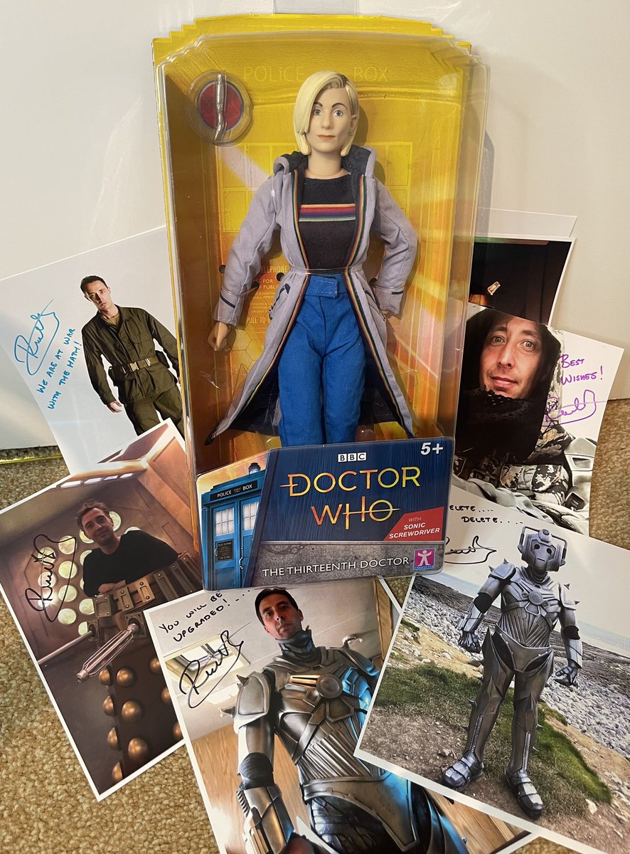 So #DoctorWhoFlux is finally here. Who’s excited? Will you be watching? Thought I’d do another #drwho #prize #giveaway  to mark the new series! To enter just make sure you #followme #retweet &amp; #like this post! For the chance to #win this #wholloween bundle. #doctorwho #whoviansau