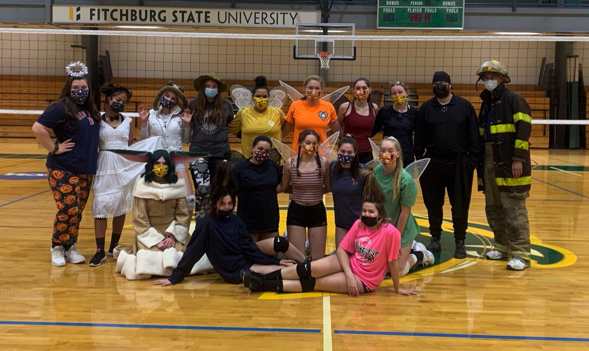 FSUFalconsWVB's tweet photo. Happy Halloween 👻🎃💀 #wearefsu #halloween #thefalconway https://t.co/SfdiC4Hg2z