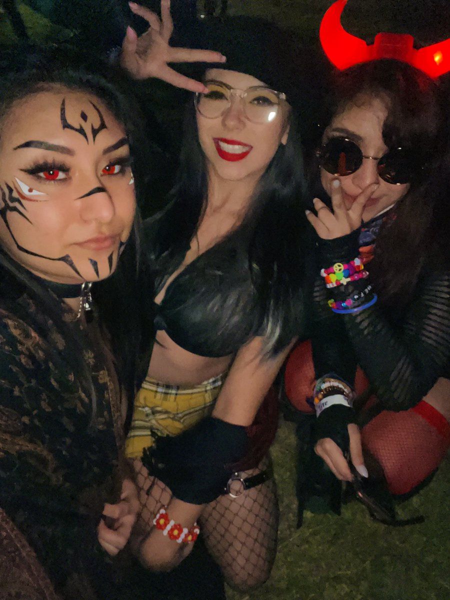 1meredithmax's tweet photo. freaky day 1 hittttt❤️‍🔥 @FreakyDeakyFam https://t.co/SVZkMKjVQa