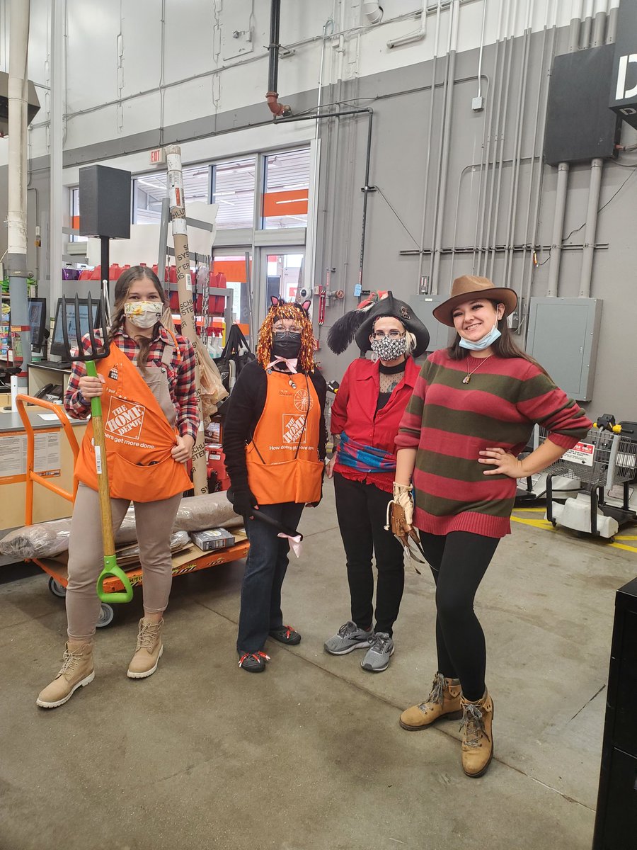 Margaret Rivera (@m_bennett1016) on Twitter photo Spooky season in full effect at #TheRock today!!
Happy Halloween from 1928🐈⬛👩🌾☠🎃
<a href="/edwardwardTHD/">Ed Ward</a> <a href="/AngSully5678/">Angela Sullivan (née Solís)</a> <a href="/BrianLyonsHD/">Brian Lyons</a> Spooky season in full effect at #TheRock today!!
Happy Halloween from 1928🐈⬛👩🌾☠🎃
<a href="/edwardwardTHD/">Ed Ward</a> <a href="/AngSully5678/">Angela Sullivan (née Solís)</a> <a href="/BrianLyonsHD/">Brian Lyons</a>