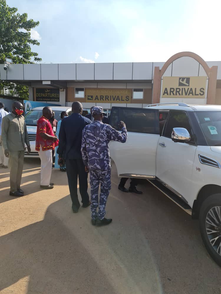 CnddFdd's tweet photo. The delegation conducted by the Secretary General of @CnddFdd Hon @R_Ndikuriyo arrived this Sunday in Juba, South Sudan. Welcomed by the SPLM (Ruling Party) Secretary General.  Courtesy visit to exchange experiences, views, best practices on governance and structure organization. https://t.co/vSXO4ODg90